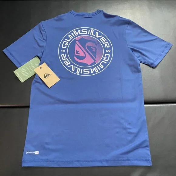 NWT Quiksilver Rash Guard Boys Youth Size Small